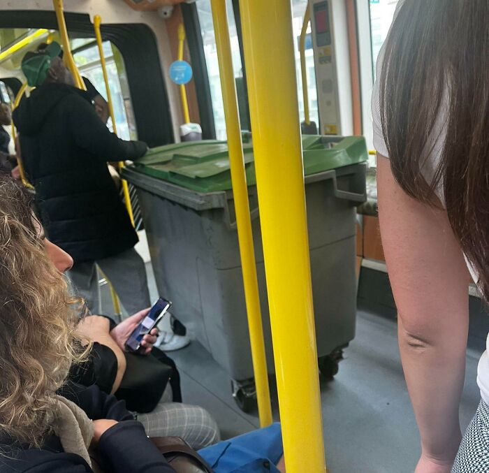 “NYC Is A Simulation”: 47 Times People’s Commutes Were Ruined By Completely Unhinged And Entitled Passengers (New Pics) “NYC Is A Simulation”: 47 Times People’s Commutes Were Ruined By Completely Unhinged And Entitled Passengers (New Pics)