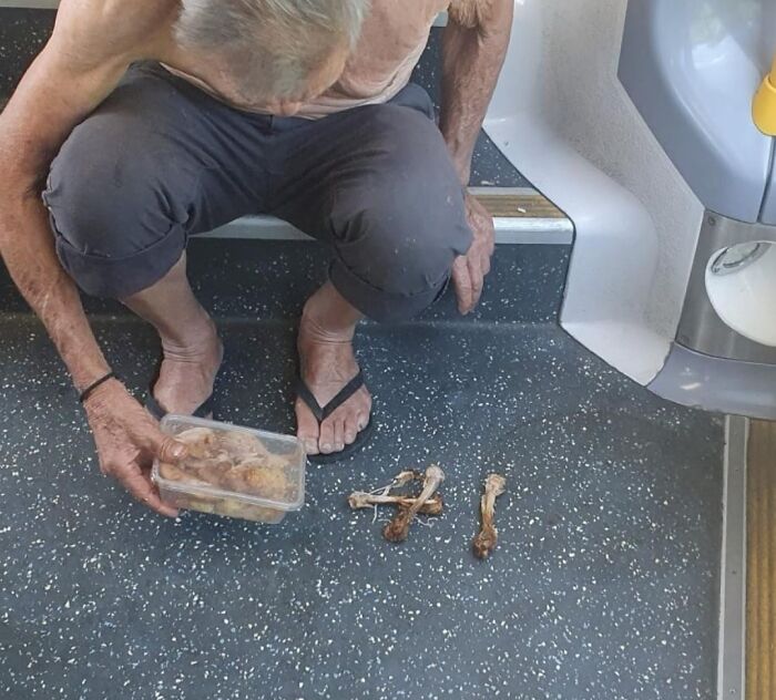 “NYC Is A Simulation”: 47 Times People’s Commutes Were Ruined By Completely Unhinged And Entitled Passengers (New Pics) “NYC Is A Simulation”: 47 Times People’s Commutes Were Ruined By Completely Unhinged And Entitled Passengers (New Pics)