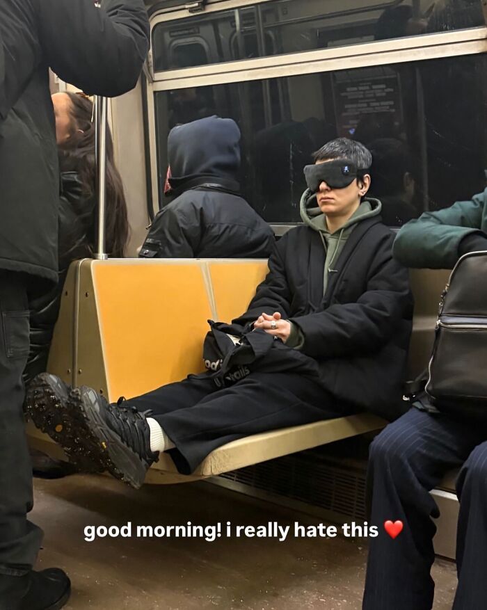 “NYC Is A Simulation”: 47 Times People’s Commutes Were Ruined By Completely Unhinged And Entitled Passengers (New Pics) “NYC Is A Simulation”: 47 Times People’s Commutes Were Ruined By Completely Unhinged And Entitled Passengers (New Pics)