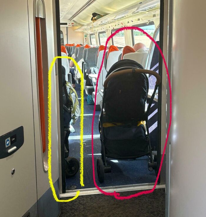 “NYC Is A Simulation”: 47 Times People’s Commutes Were Ruined By Completely Unhinged And Entitled Passengers (New Pics) “NYC Is A Simulation”: 47 Times People’s Commutes Were Ruined By Completely Unhinged And Entitled Passengers (New Pics)