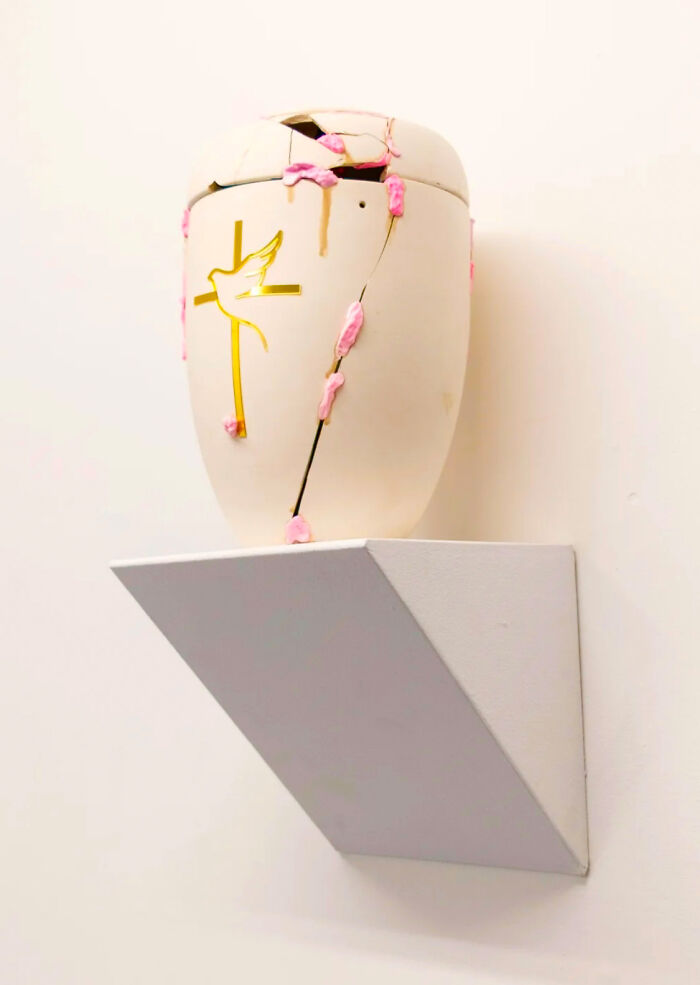 25 Bold And Unsettling Works By Marcel Walldorf That Turn Everyday Objects Into Thought-Provoking Art