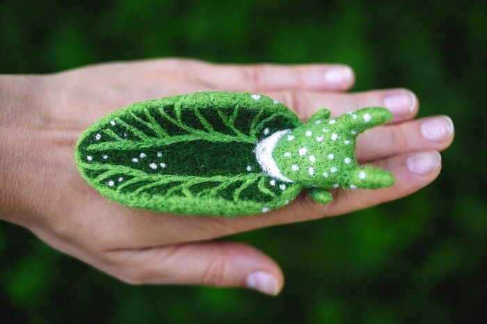 Artist Creates Adorable Felted Figurines Inspired By Colorful Sea Slug Species (34 Pics)