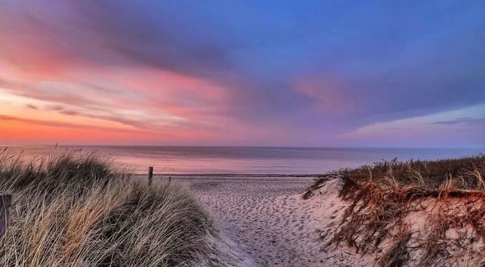 This Page Shares Beach Photography That Should Instantly Put You In A Summer Mood (42 Pics This Page Shares Beach Photography That Should Instantly Put You In A Summer Mood (42 Pics