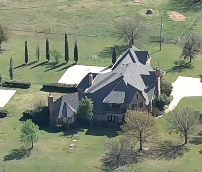 Men Show Up With Weapons After 800 Teens Take Over $4.8M Airbnb For An Insane Party