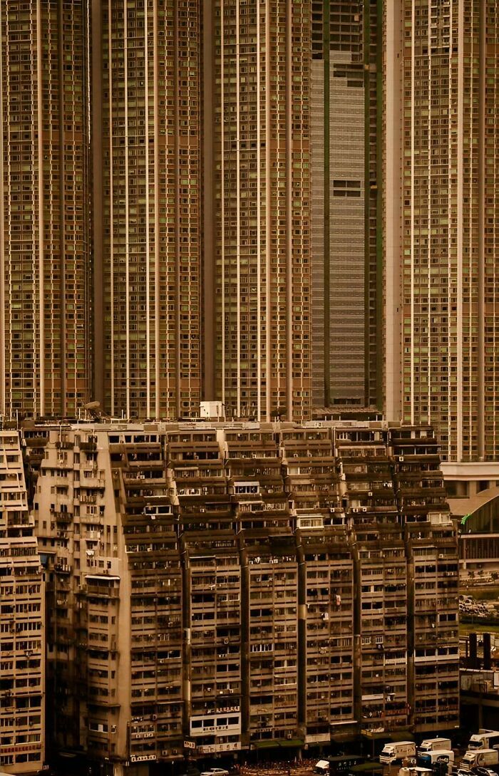 “This Is Insanity”: 83 Dystopian ‘Urban Hell’ Photos That Show The True Price Of Modern Life (New Pics) “This Is Insanity”: 83 Dystopian ‘Urban Hell’ Photos That Show The True Price Of Modern Life (New Pics)