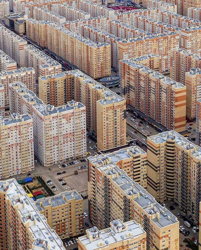 “This Is Insanity”: 83 Dystopian ‘Urban Hell’ Photos That Show The True Price Of Modern Life (New Pics) “This Is Insanity”: 83 Dystopian ‘Urban Hell’ Photos That Show The True Price Of Modern Life (New Pics)