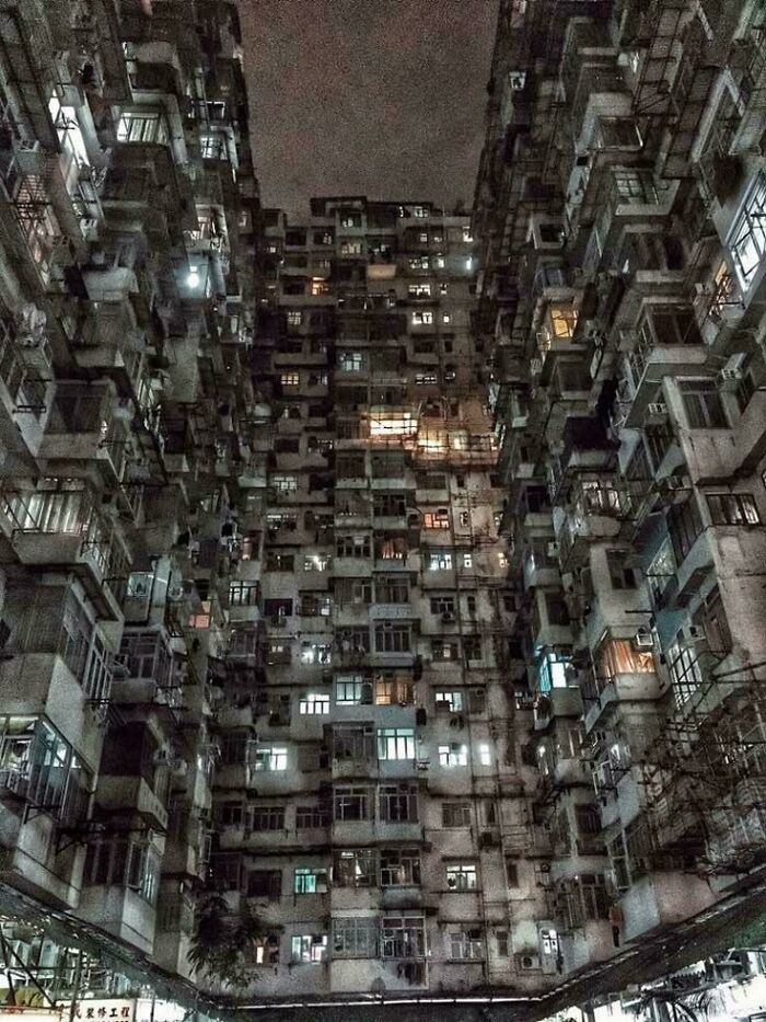 “This Is Insanity”: 83 Dystopian ‘Urban Hell’ Photos That Show The True Price Of Modern Life (New Pics) “This Is Insanity”: 83 Dystopian ‘Urban Hell’ Photos That Show The True Price Of Modern Life (New Pics)