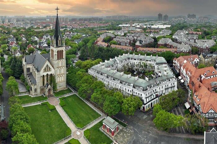 “This Is Insanity”: 83 Dystopian ‘Urban Hell’ Photos That Show The True Price Of Modern Life (New Pics) “This Is Insanity”: 83 Dystopian ‘Urban Hell’ Photos That Show The True Price Of Modern Life (New Pics)