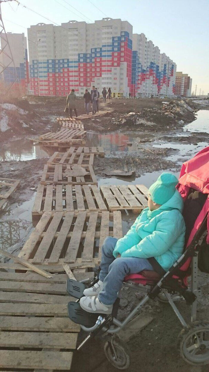 “This Is Insanity”: 83 Dystopian ‘Urban Hell’ Photos That Show The True Price Of Modern Life (New Pics) “This Is Insanity”: 83 Dystopian ‘Urban Hell’ Photos That Show The True Price Of Modern Life (New Pics)