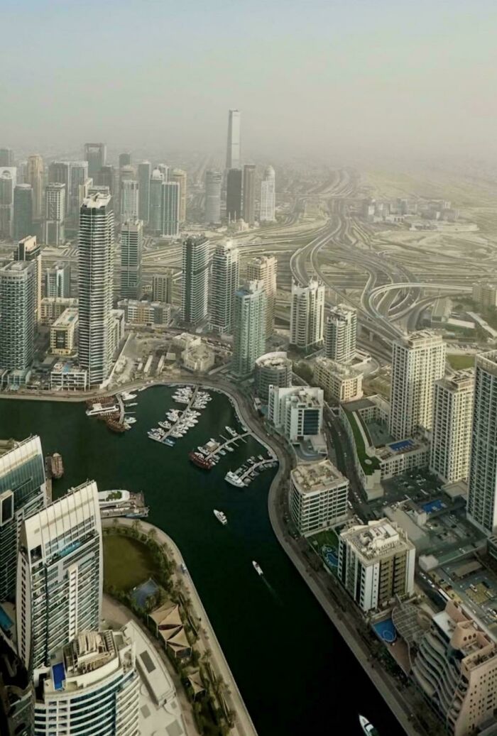 “This Is Insanity”: 83 Dystopian ‘Urban Hell’ Photos That Show The True Price Of Modern Life (New Pics) “This Is Insanity”: 83 Dystopian ‘Urban Hell’ Photos That Show The True Price Of Modern Life (New Pics)