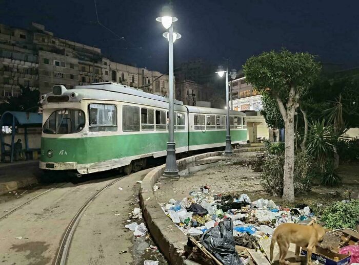 “This Is Insanity”: 83 Dystopian ‘Urban Hell’ Photos That Show The True Price Of Modern Life (New Pics) “This Is Insanity”: 83 Dystopian ‘Urban Hell’ Photos That Show The True Price Of Modern Life (New Pics)