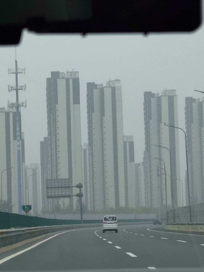 “This Is Insanity”: 83 Dystopian ‘Urban Hell’ Photos That Show The True Price Of Modern Life (New Pics) “This Is Insanity”: 83 Dystopian ‘Urban Hell’ Photos That Show The True Price Of Modern Life (New Pics)