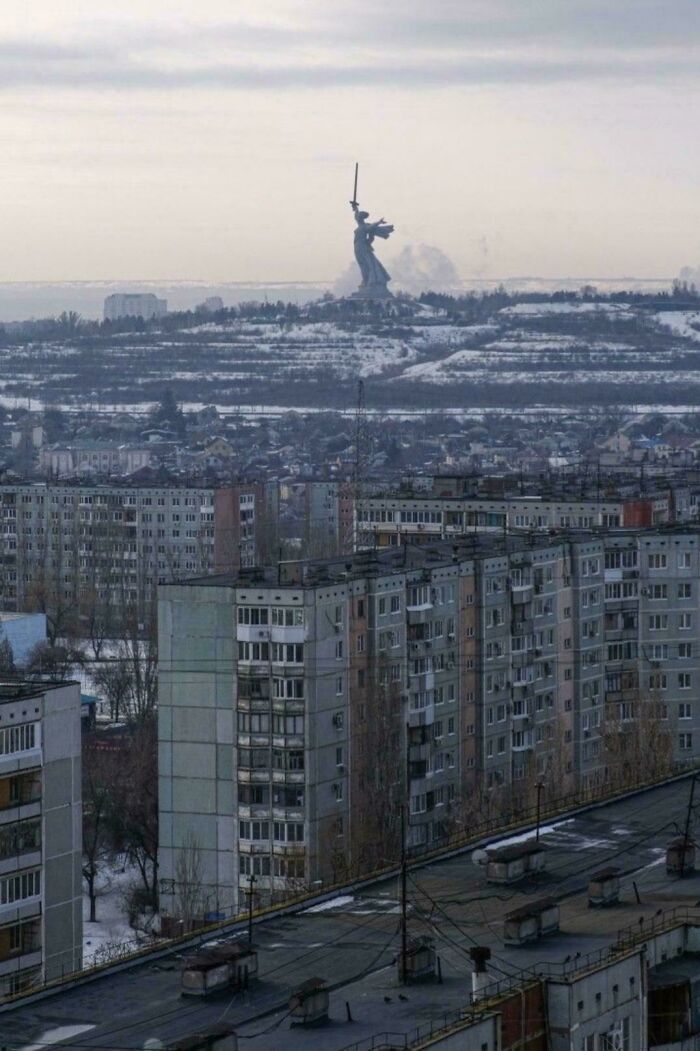 “This Is Insanity”: 83 Dystopian ‘Urban Hell’ Photos That Show The True Price Of Modern Life (New Pics) “This Is Insanity”: 83 Dystopian ‘Urban Hell’ Photos That Show The True Price Of Modern Life (New Pics)