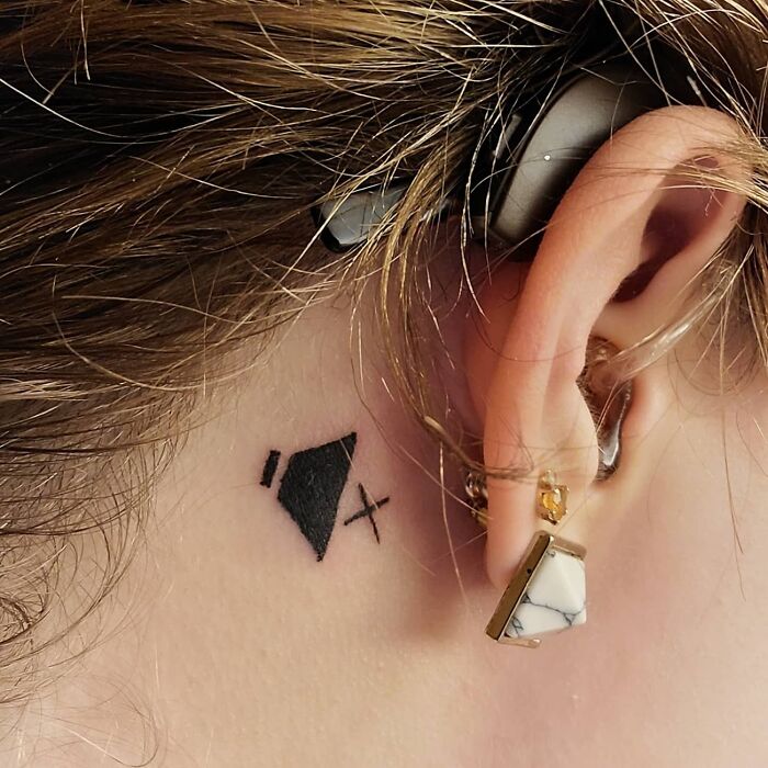 81 Cool Tattoos That Didn&rsquo;t Turn Into Permanent Regrets (New Pics)