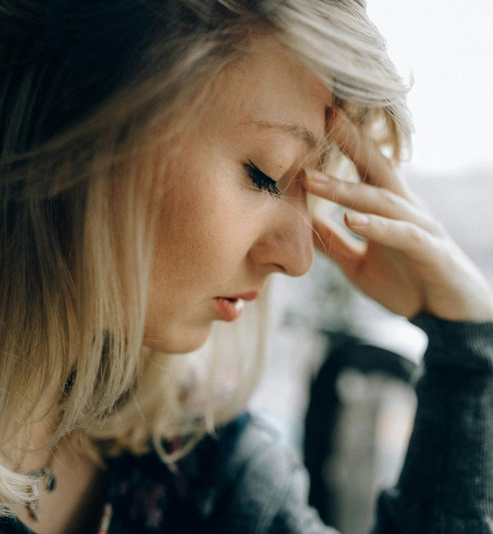 Guy Regrets Dissing Sister’s Whole Career After She Invoices Him For All Her Free Work Guy Regrets Dissing Sister’s Whole Career After She Invoices Him For All Her Free Work