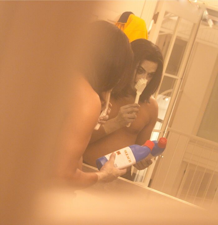 This Photographer Took 43 Bold And Hilarious Celebrity &ldquo;Candid&rdquo; Moments Using Lookalikes