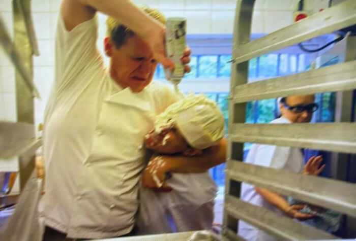 This Photographer Took 43 Bold And Hilarious Celebrity &ldquo;Candid&rdquo; Moments Using Lookalikes