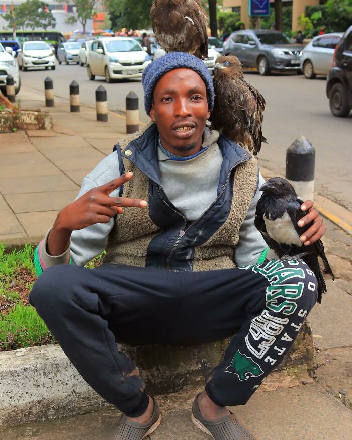 After Losing Everything, This Man Found Purpose In Rescuing Birds On Nairobi&rsquo;s Streets