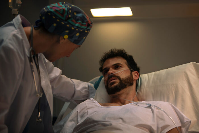 Surgical Staff Reveal 37 Absolutely Unhinged Things Patients Confessed While Under Sedation Surgical Staff Reveal 37 Absolutely Unhinged Things Patients Confessed While Under Sedation