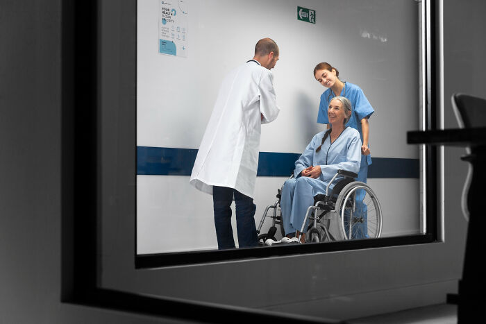 Surgical Staff Reveal 37 Absolutely Unhinged Things Patients Confessed While Under Sedation Surgical Staff Reveal 37 Absolutely Unhinged Things Patients Confessed While Under Sedation