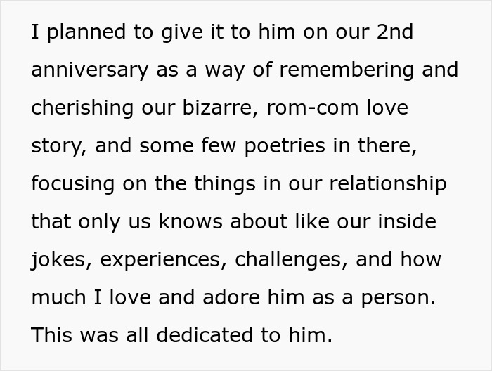 Lady Aghast After “Perfect” BF Displays His Red Flags By Mocking Her Gift In Front Of Their Friends Lady Aghast After “Perfect” BF Displays His Red Flags By Mocking Her Gift In Front Of Their Friends