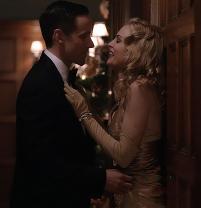 Heather Graham Slams Hollywood’s “Awkward” New Approach To Filming Intimate Scenes Heather Graham Slams Hollywood’s “Awkward” New Approach To Filming Intimate Scenes