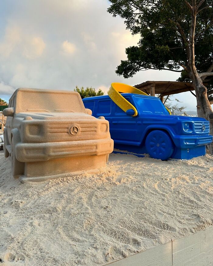 50 Cars Turned Into Stunning Artistic Creations, As Shared By This Page