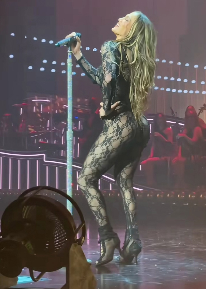 “This Is Why She Can’t Keep A Man”: Jennifer Lopez, 56, Brutally Slammed Over Her Daring Stage Outfit