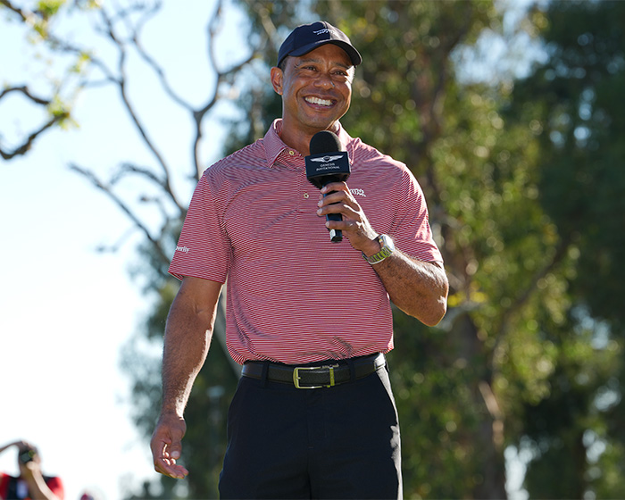 Tiger Woods’ Car Crashes, Rolls Over In Florida Tiger Woods’ Car Crashes, Rolls Over In Florida