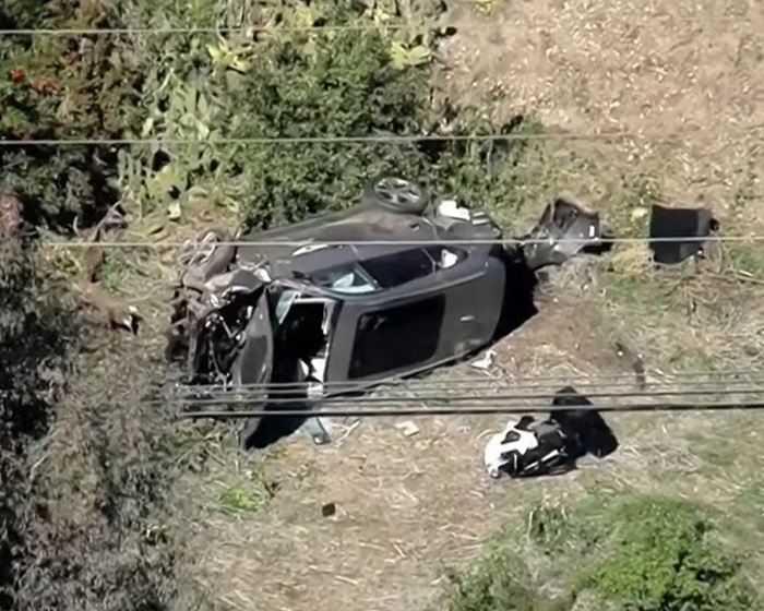 Tiger Woods’ Car Crashes, Rolls Over In Florida Tiger Woods’ Car Crashes, Rolls Over In Florida