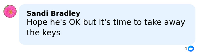 Tiger Woods’ Car Crashes, Rolls Over In Florida Tiger Woods’ Car Crashes, Rolls Over In Florida