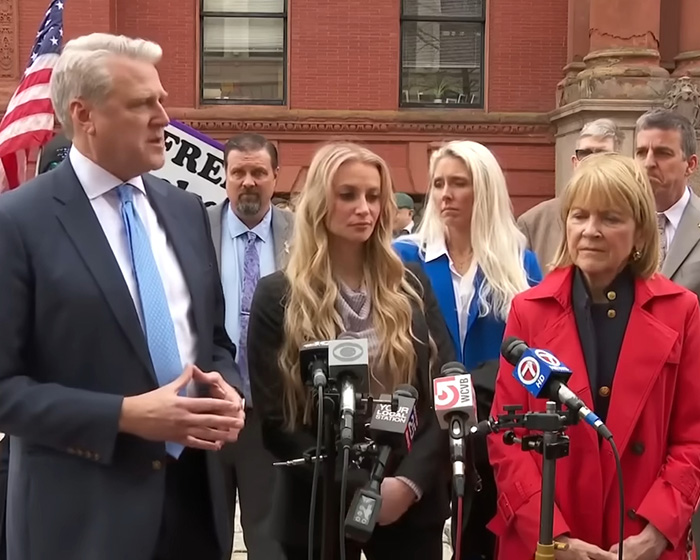 ‘Glamorous’ Cop Learns Her Fate Amid Scandalous Police Trial