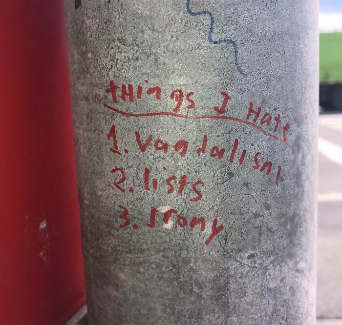 57 Pics Of Mild Vandalism That Might Cheer You Up