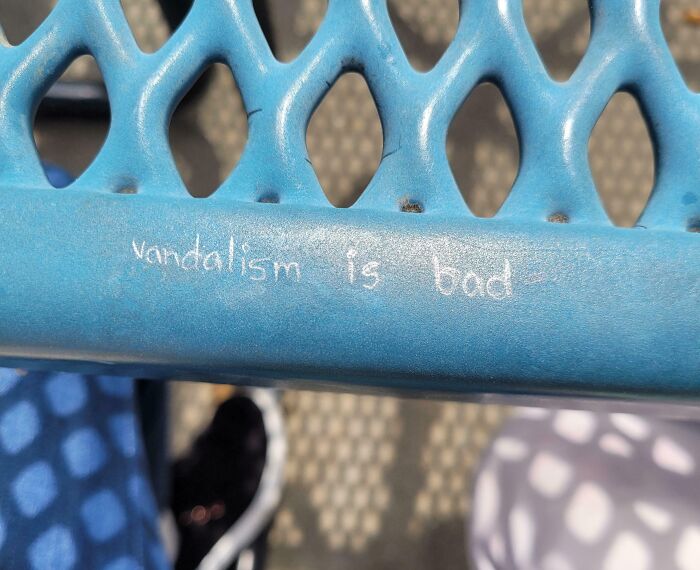 57 Pics Of Mild Vandalism That Might Cheer You Up