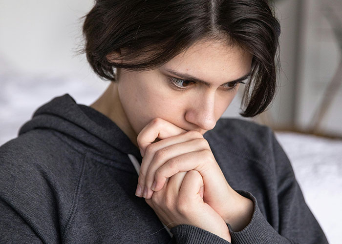 Man Pursues Woman And Makes Her His GF Just To Nag Her Every Day To Lose Weight