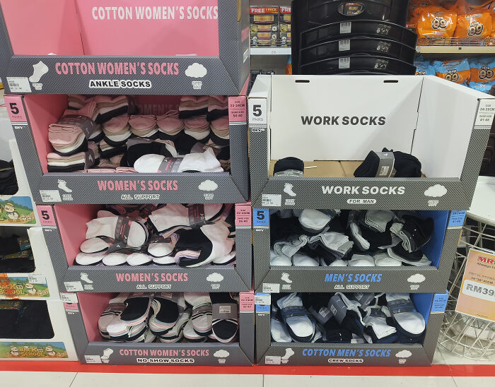 People Are Sharing Examples Of Pointless Gendering, And Here Are The 53 Most Infuriating Ones (New Pics) People Are Sharing Examples Of Pointless Gendering, And Here Are The 53 Most Infuriating Ones (New Pics)