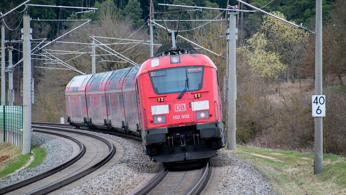 81 Dark And Horrifying Things People Have Witnessed That Got Burned Into Their Brain