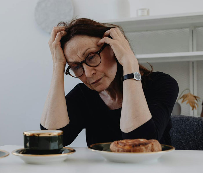 MIL Breaks Down And Tells Woman Her Fianc&eacute;s Secret While He’s In The Hospital: “Worried About His Sins”