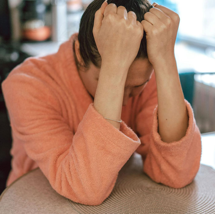 MIL Breaks Down And Tells Woman Her Fianc&eacute;s Secret While He’s In The Hospital: “Worried About His Sins”