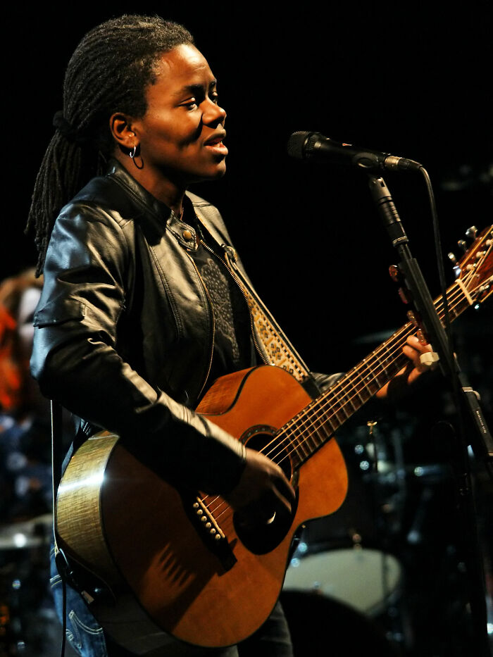Tracy Chapman: Bio And Career Highlights