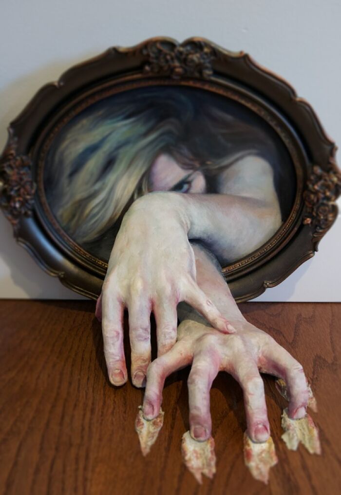 Tanya Gomelskaya’s Unsettling Portraits Blur The Line Between Painting And Sculpture (31 Pics) Tanya Gomelskaya’s Unsettling Portraits Blur The Line Between Painting And Sculpture (31 Pics)