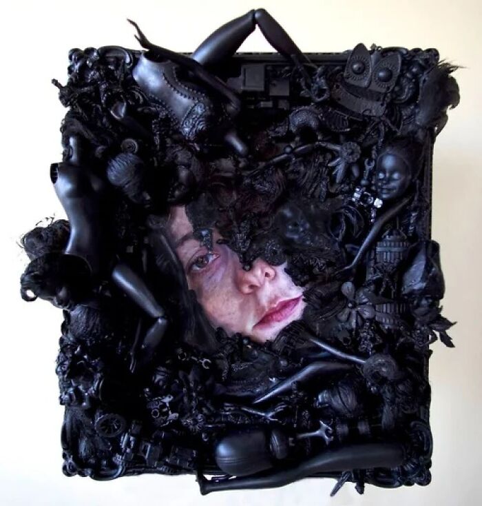 Tanya Gomelskaya’s Unsettling Portraits Blur The Line Between Painting And Sculpture (31 Pics) Tanya Gomelskaya’s Unsettling Portraits Blur The Line Between Painting And Sculpture (31 Pics)