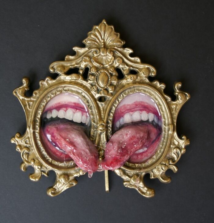 Tanya Gomelskaya’s Unsettling Portraits Blur The Line Between Painting And Sculpture (31 Pics) Tanya Gomelskaya’s Unsettling Portraits Blur The Line Between Painting And Sculpture (31 Pics)