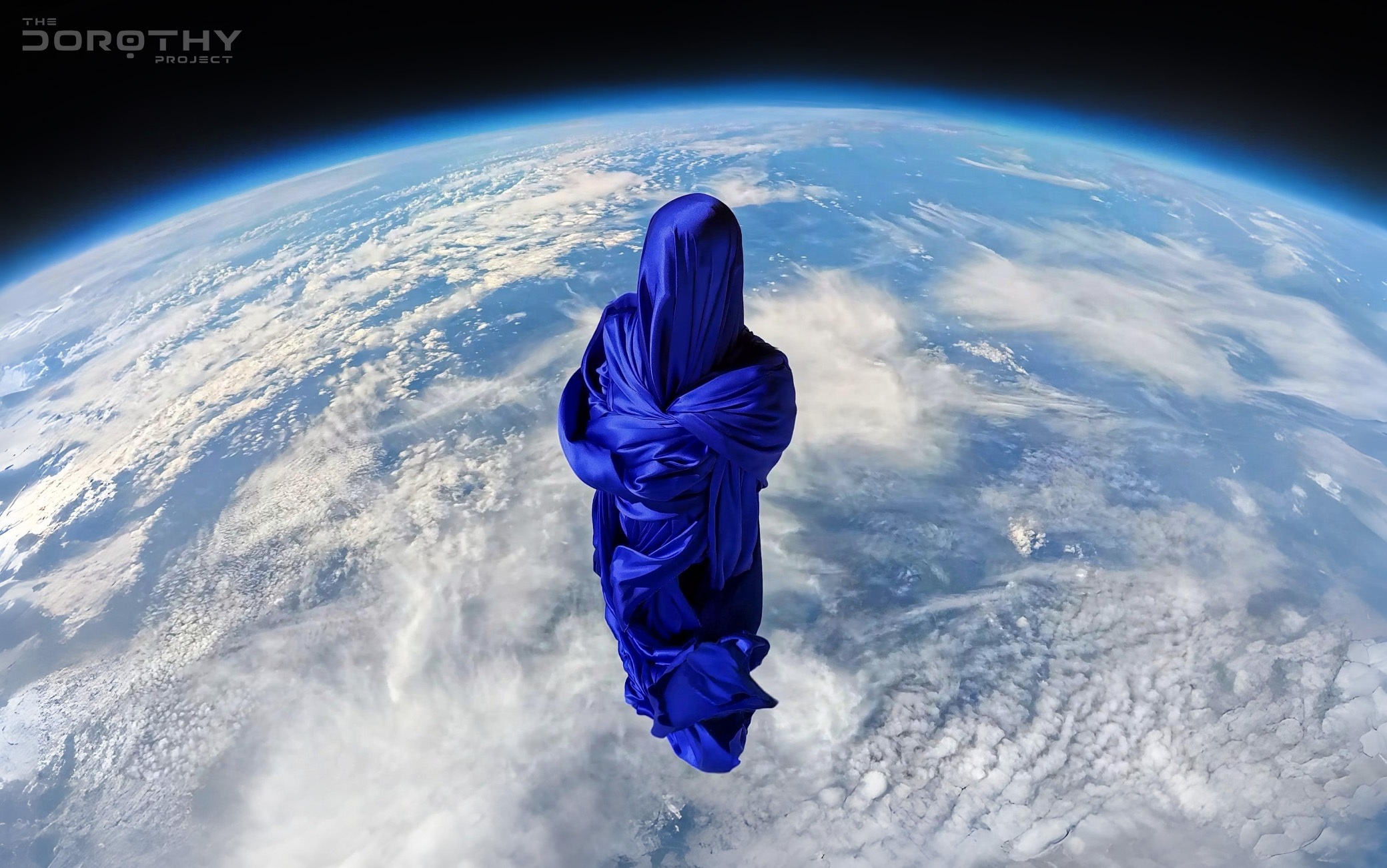 A Ghostly Silk Sculpture Was Launched To 33 Kilometers Above Earth To Test Material In Near-Space Conditions A Ghostly Silk Sculpture Was Launched To 33 Kilometers Above Earth To Test Material In Near-Space Conditions