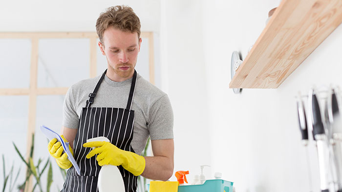 Lady Gets The Ick As She Has To Clean Up After BF, Wonders If Living With Him Is The Right Decision