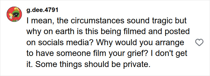 Influencer Faces Massive Backlash After Posting Pics With The Coffin At Bullied Daughter’s Funeral