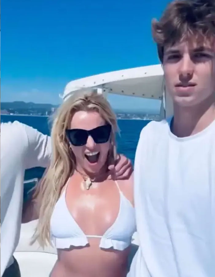 Britney Spears’ Clip From Yacht Day With Sons Sparks Conspiracy Theories After Fans Notice Odd Details