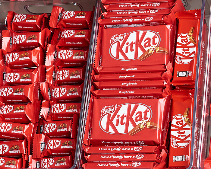 12 Tons Of KitKat Were Stolen, Here Are The Most Hilarious Responses To It 12 Tons Of KitKat Were Stolen, Here Are The Most Hilarious Responses To It