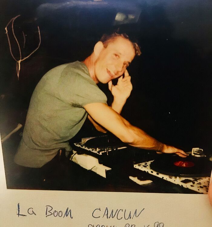 55 Nostalgic Pics Of Young People Having The Absolute Time Of Their Lives During Spring Break