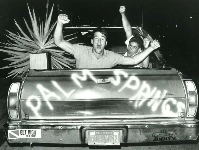 55 Nostalgic Pics Of Young People Having The Absolute Time Of Their Lives During Spring Break